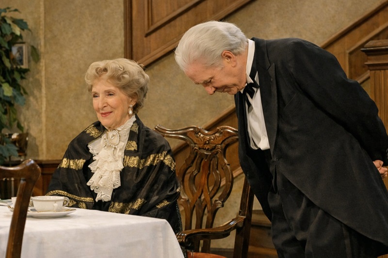 Dinner for One 2025 - Sendetermine, Besetzung und Getränke des Klassikers