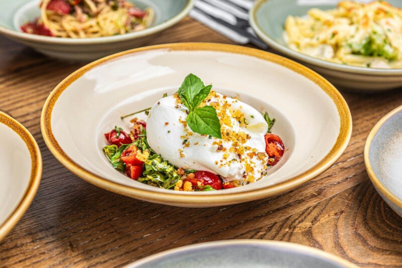 Was ist Burrata? Einfache Rezepte für Salat, Pizza, Pasta und mehr